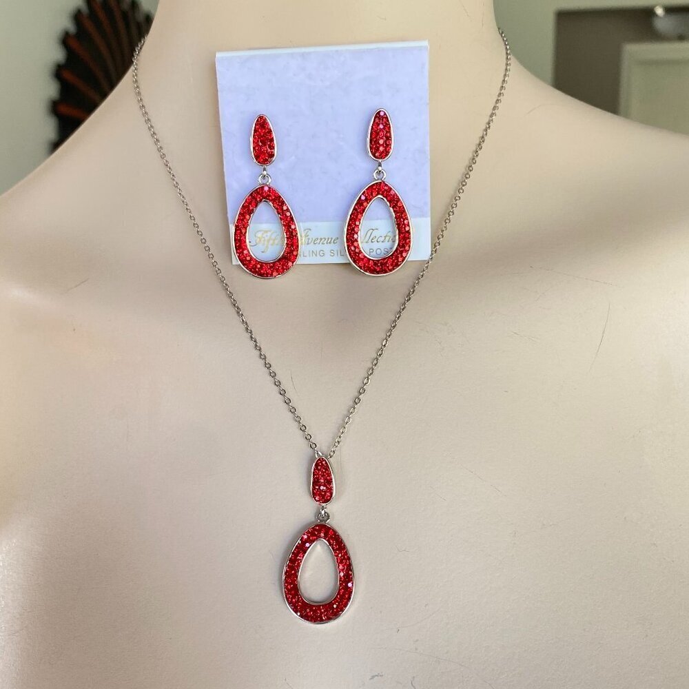 FAC Red Swarovski Crystal Drop Earrings & Necklace Set​​​